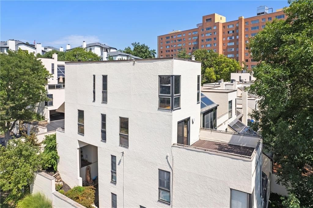 4559 Walnut Street — photo 3