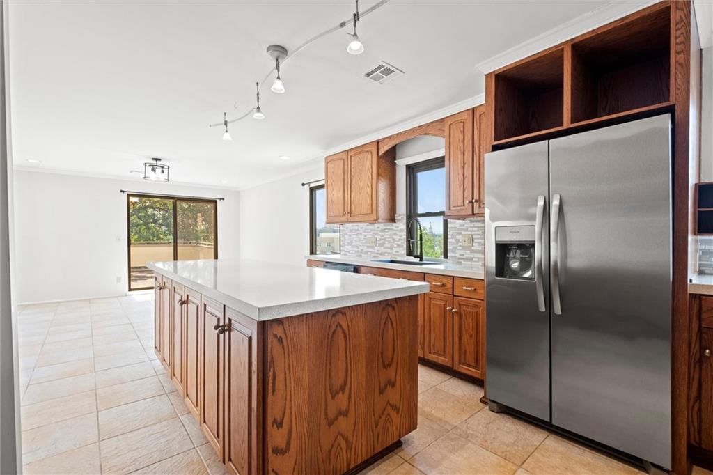 4559 Walnut Street — photo 7