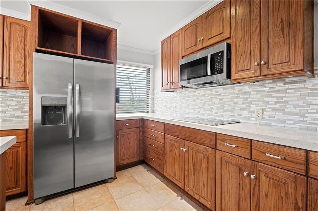 4559 Walnut Street — photo 8