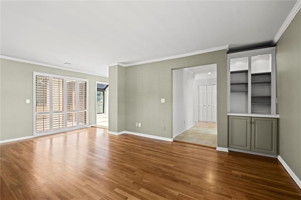 4559 Walnut Street — photo 26