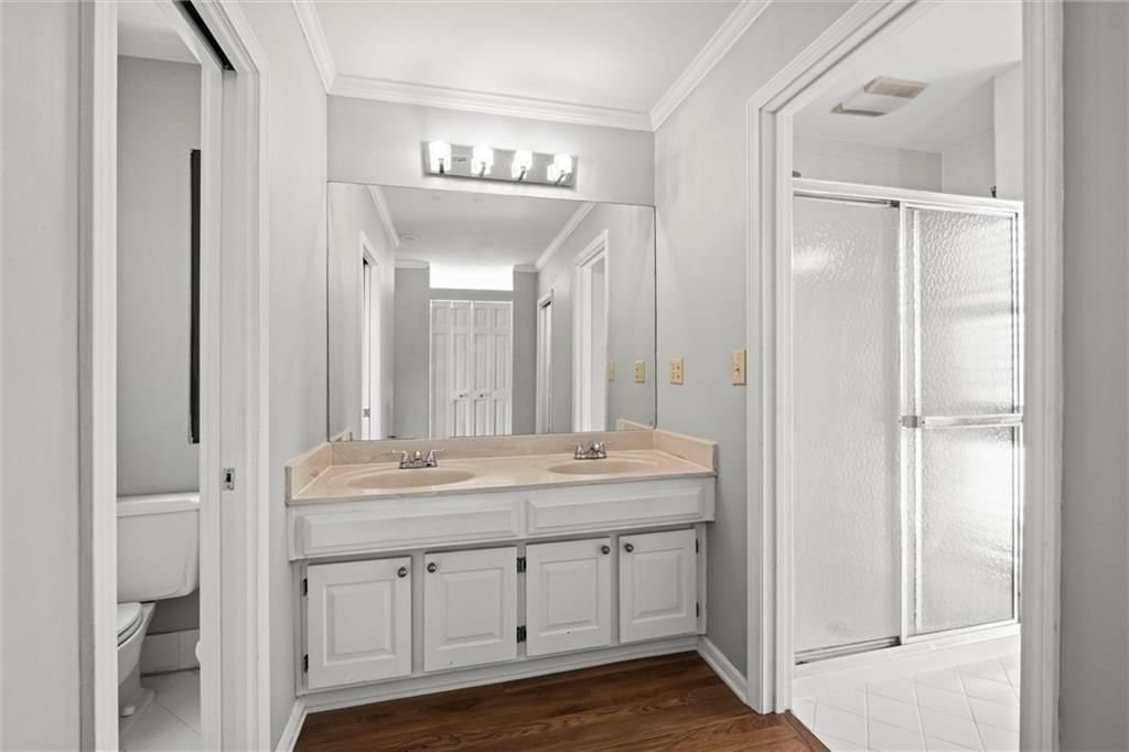 4559 Walnut Street — photo 33