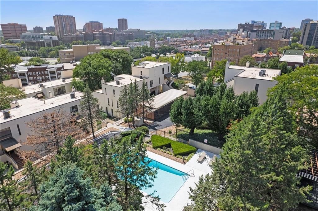 4559 Walnut Street — photo 40