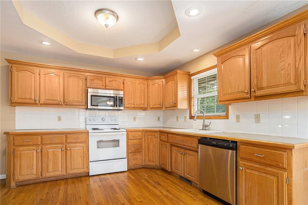 1710 Clear Creek Drive — photo 6