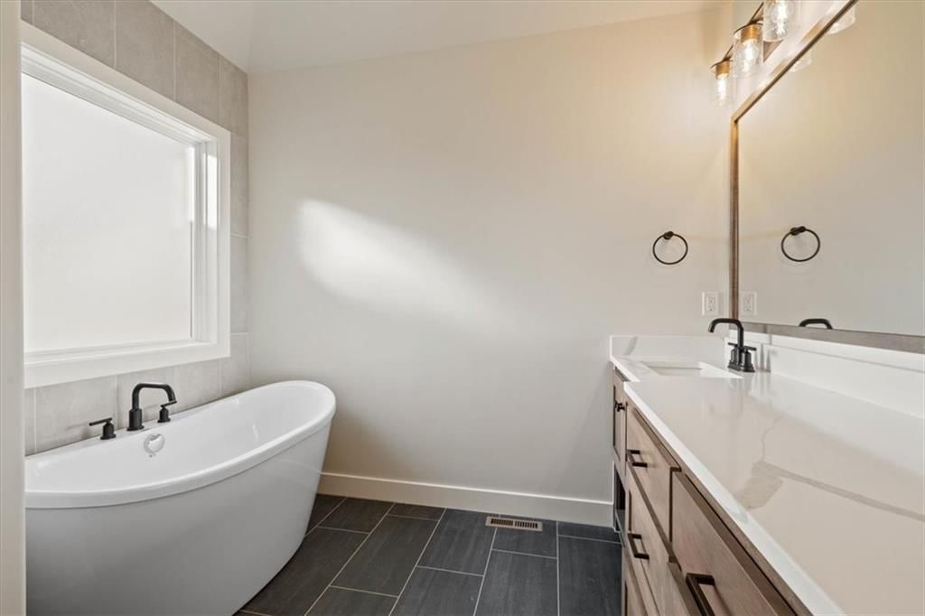 2233 SW Crown Drive — photo 17