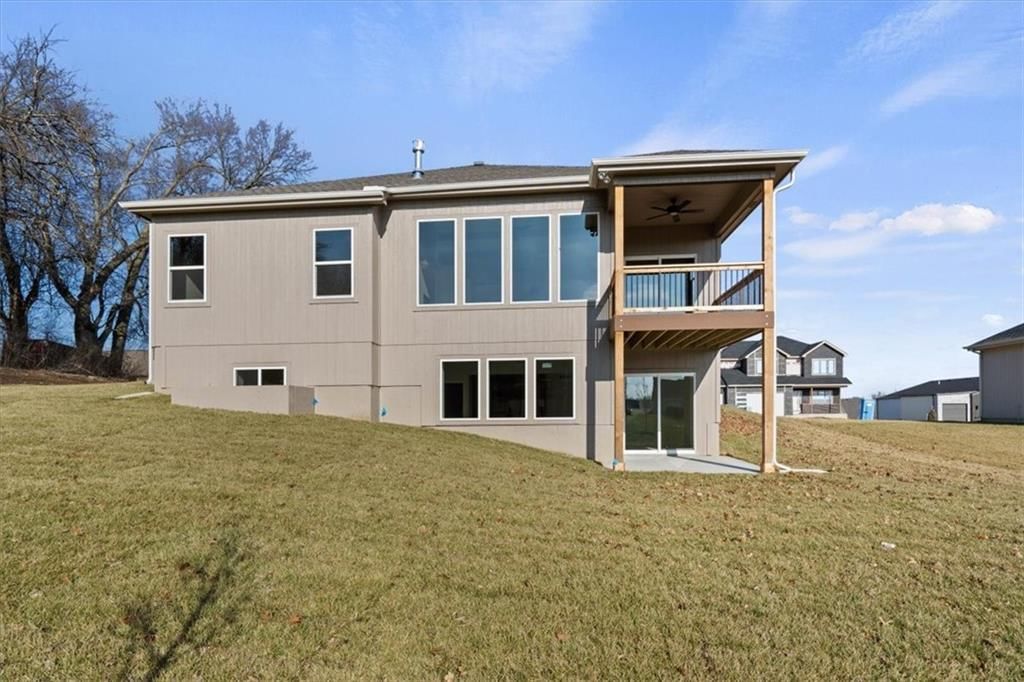 2233 SW Crown Drive — photo 28