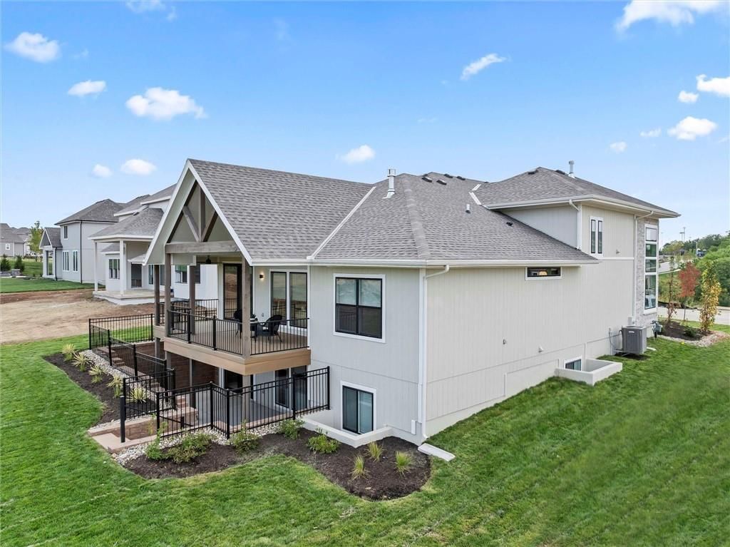 7919 Round Prairie Street — photo 48