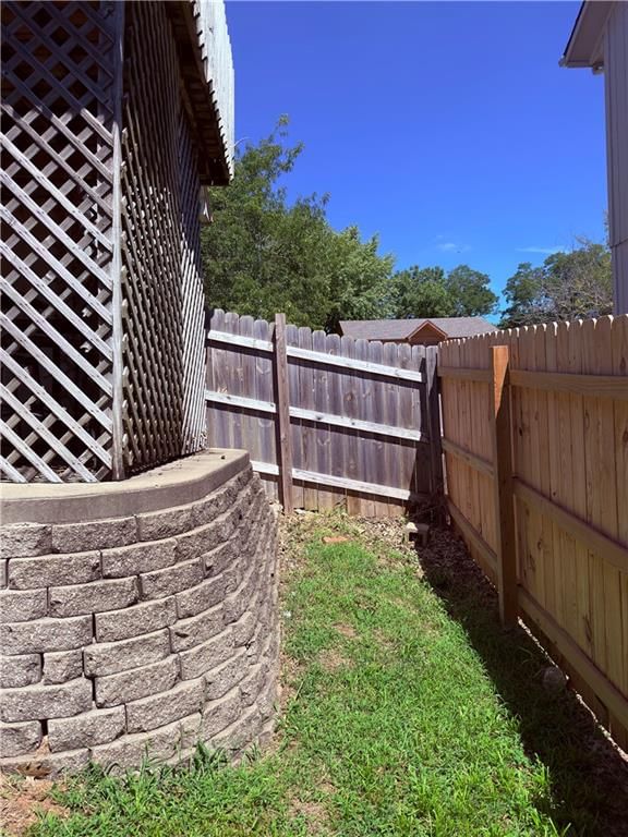 8703 NW 83rd Street — photo 6