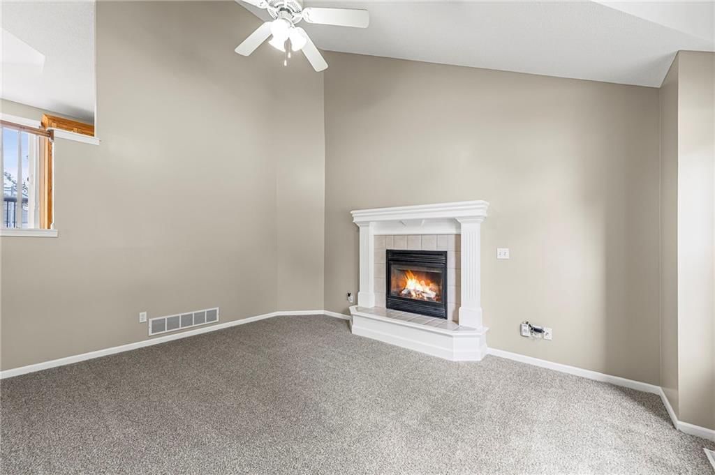 5627 N Richmond Avenue — photo 9