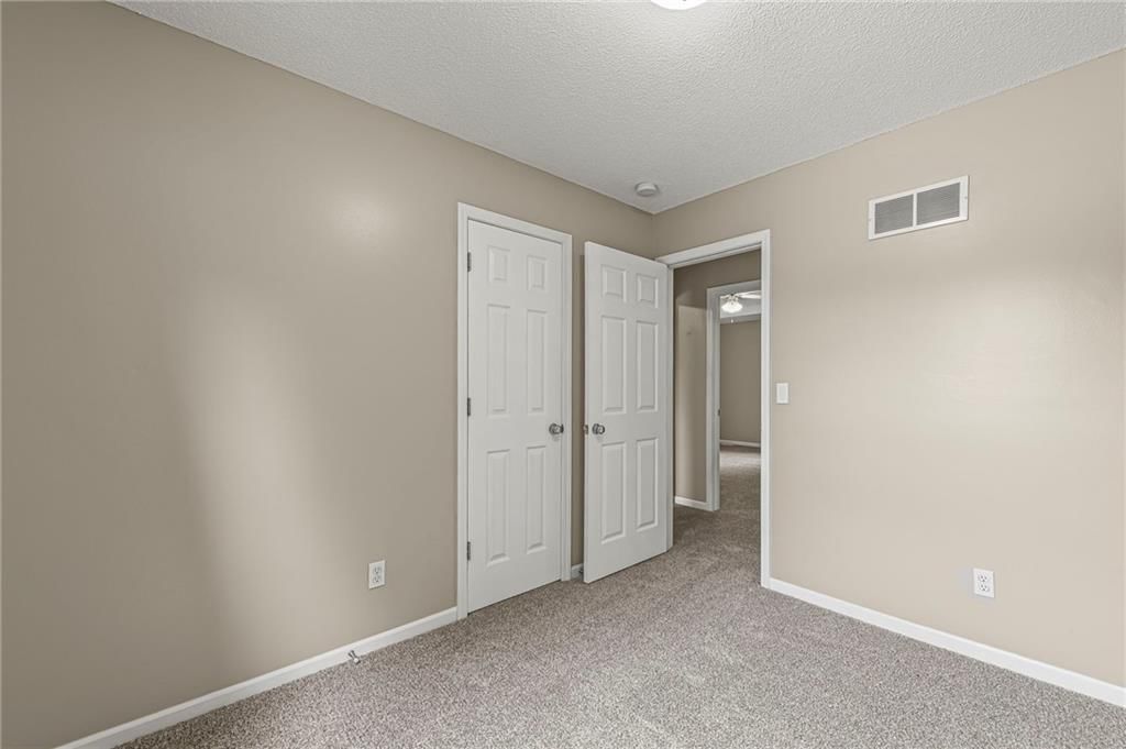 5627 N Richmond Avenue — photo 20