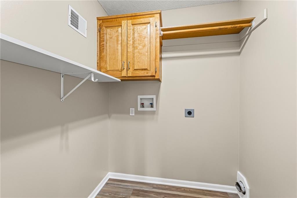 5627 N Richmond Avenue — photo 28
