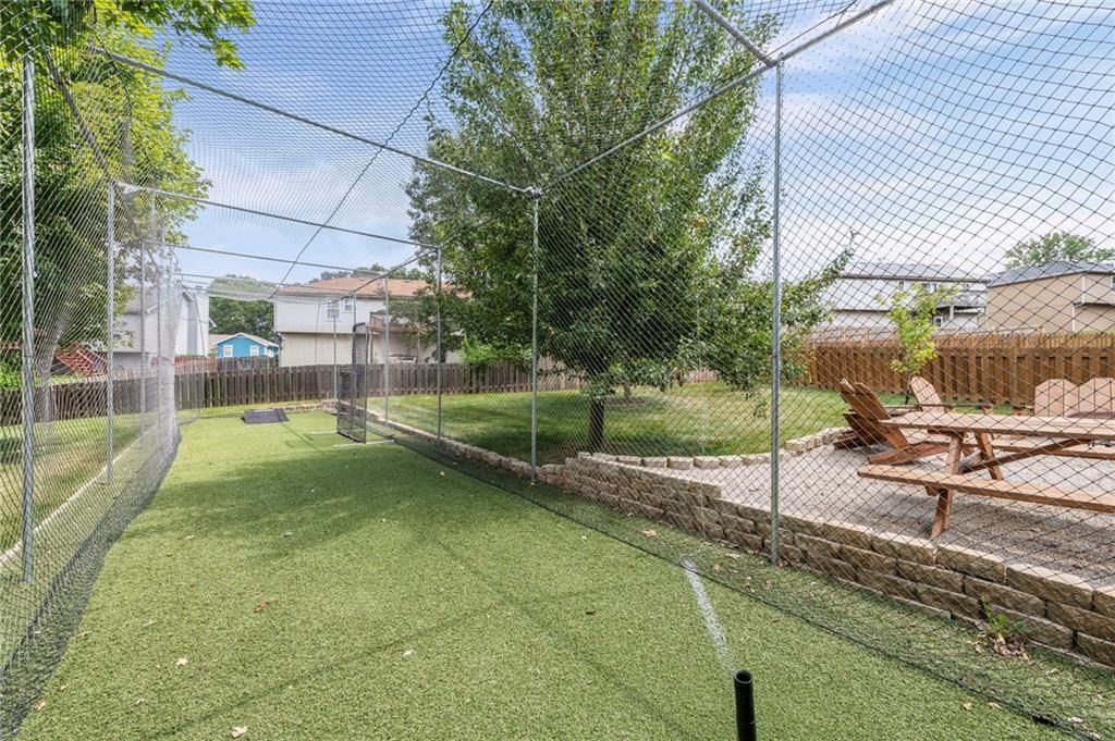 5627 N Richmond Avenue — photo 38