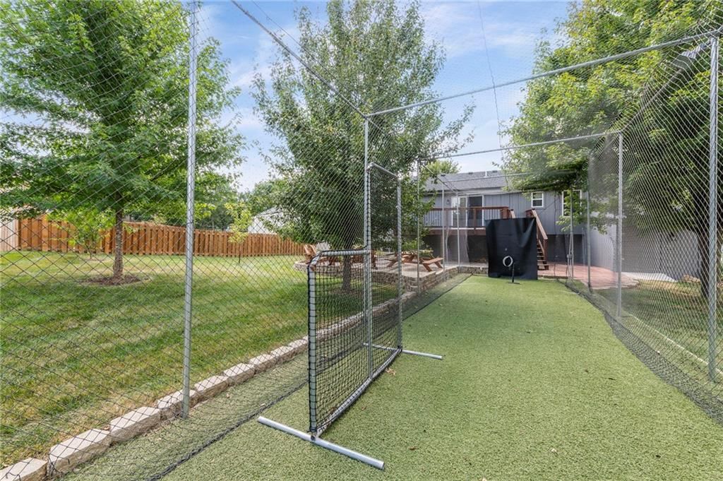 5627 N Richmond Avenue — photo 39