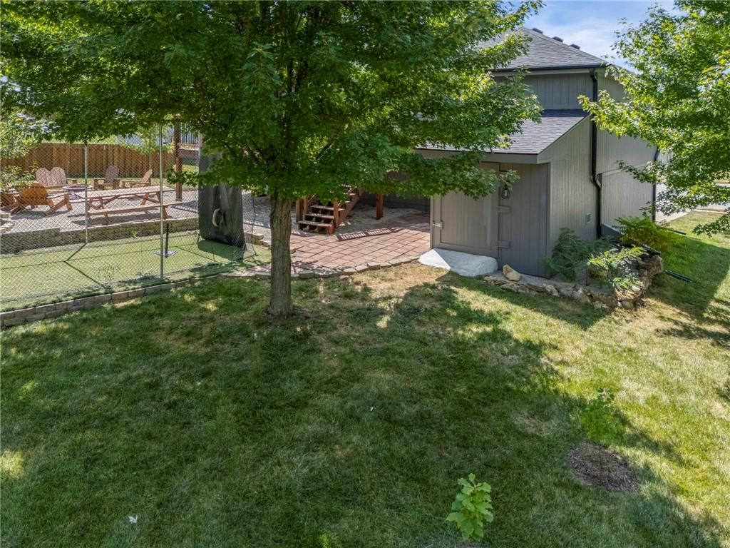 5627 N Richmond Avenue — photo 41