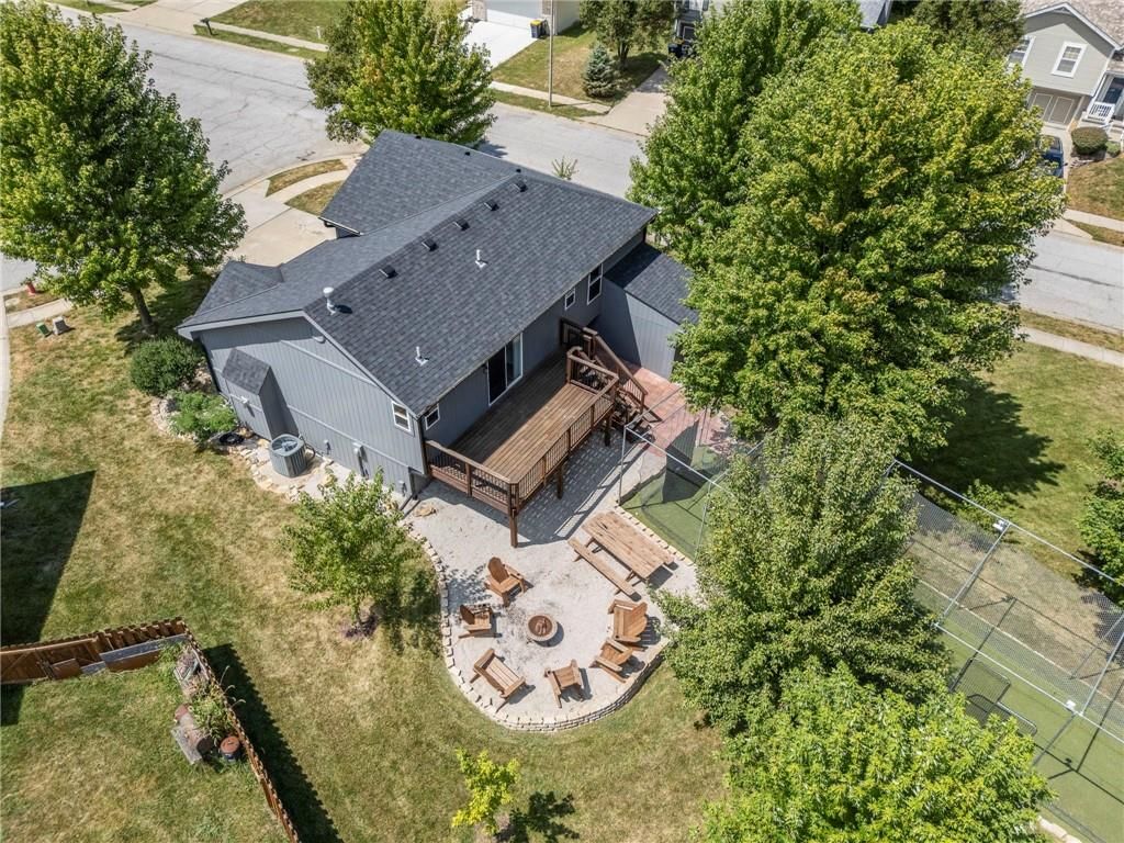 5627 N Richmond Avenue — photo 42