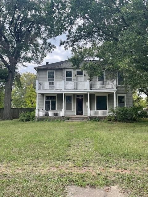 Photo 1 of 4 - 1903 N Joplin N/A