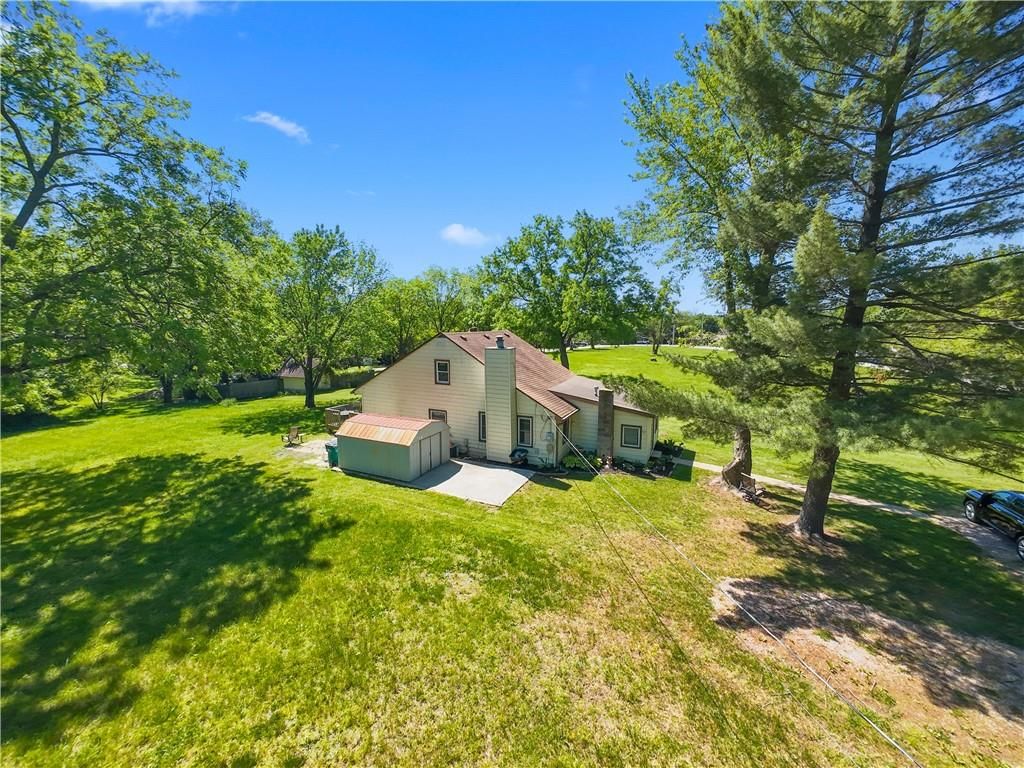 1717 NE Luther Road — photo 8