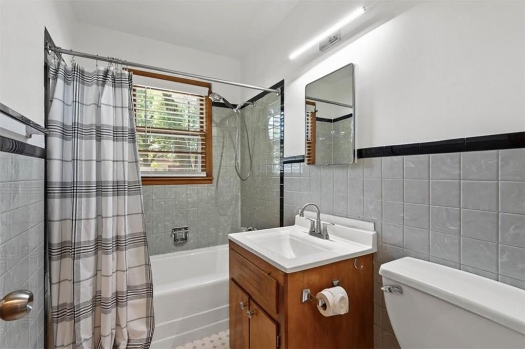 4850 Wood Avenue — photo 8