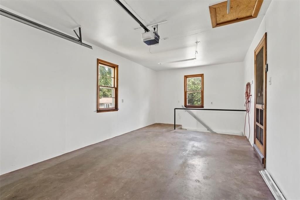 4850 Wood Avenue — photo 11
