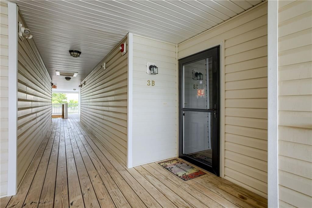 Photo 5 of 29 - 5510 NE 80th Terrace