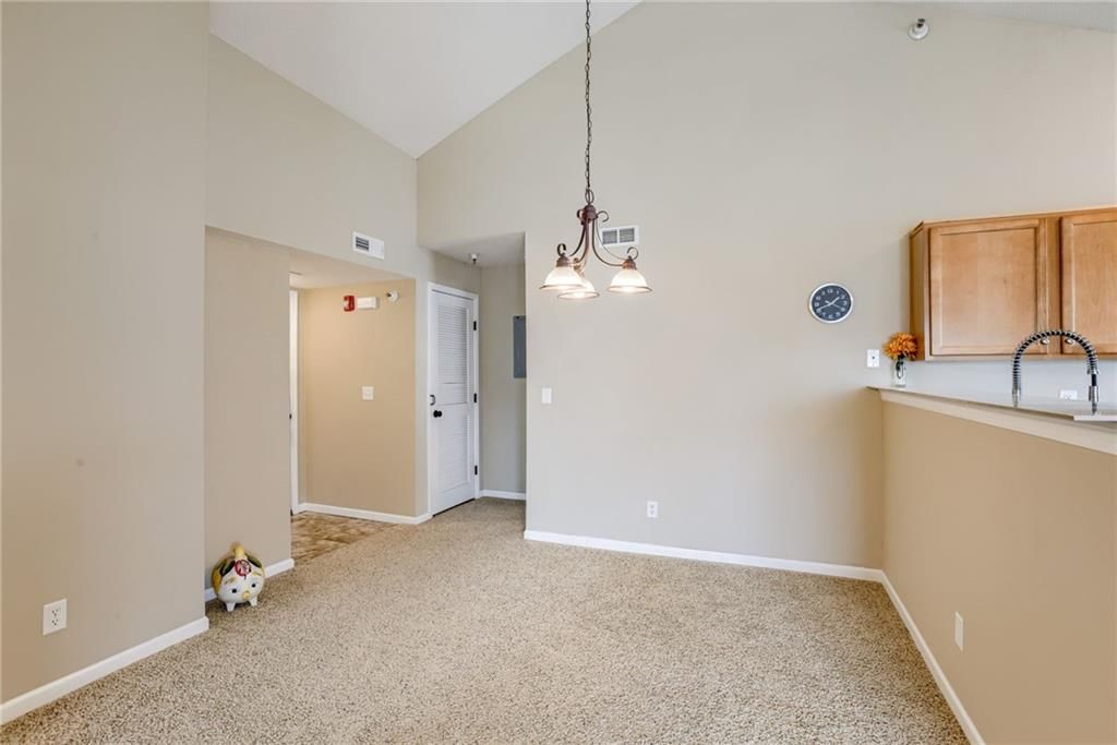 Photo 7 of 29 - 5510 NE 80th Terrace