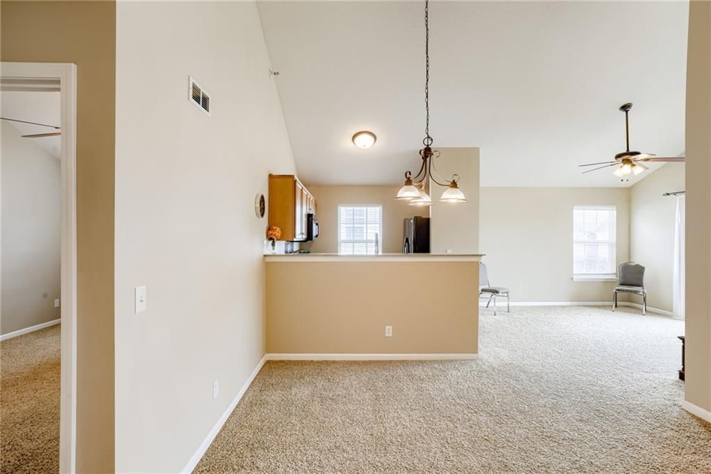 Photo 9 of 29 - 5510 NE 80th Terrace