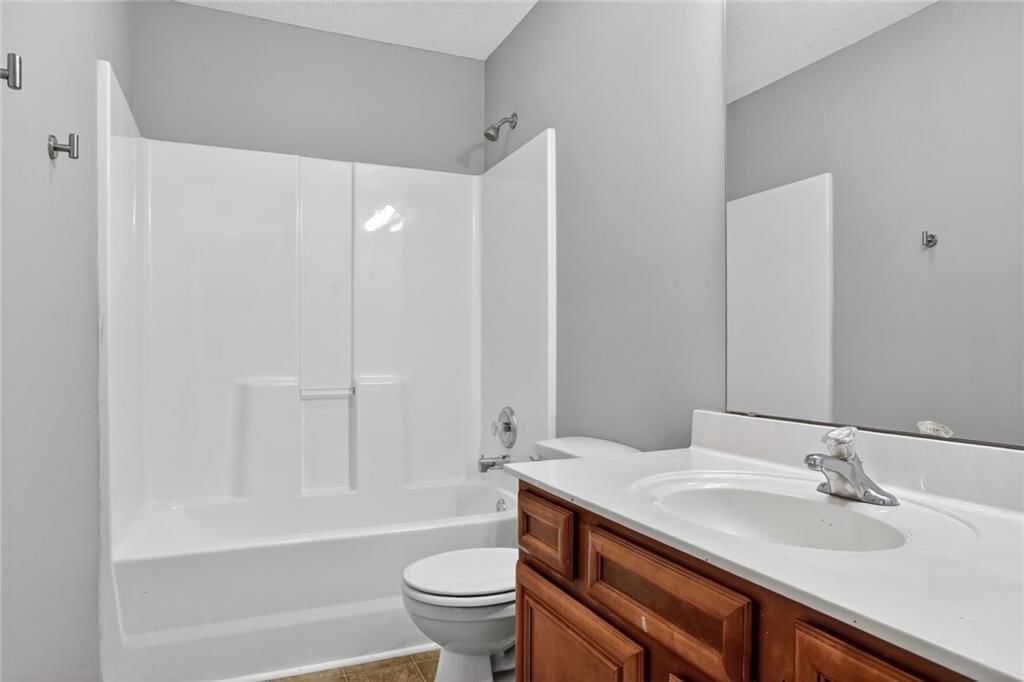 Photo 16 of 26 - 32059 W 172nd Street