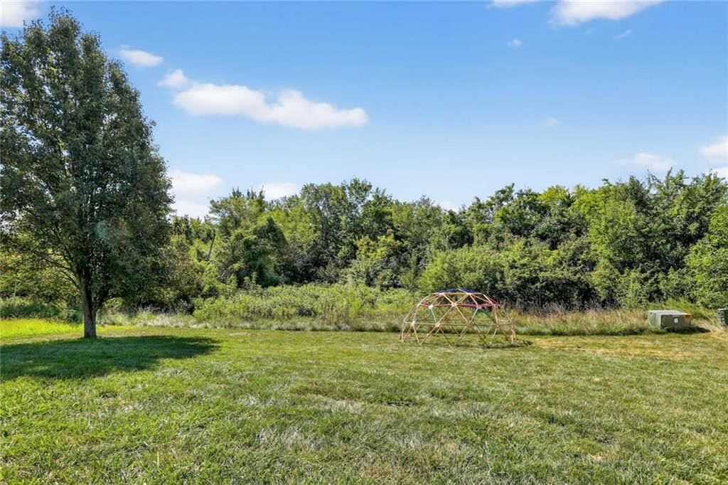 Photo 24 of 26 - 32059 W 172nd Street