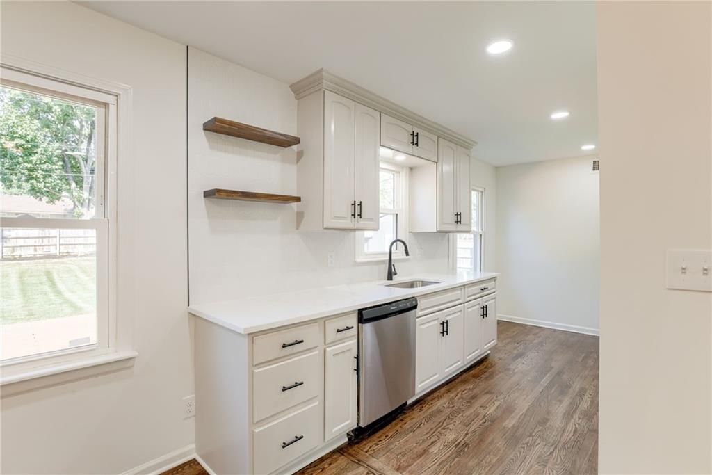 3320 Mohawk Lane — photo 9