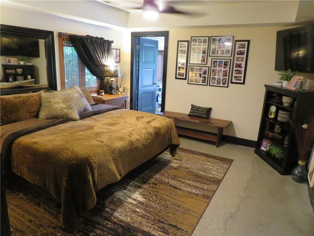 212 Columbia Street — photo 39