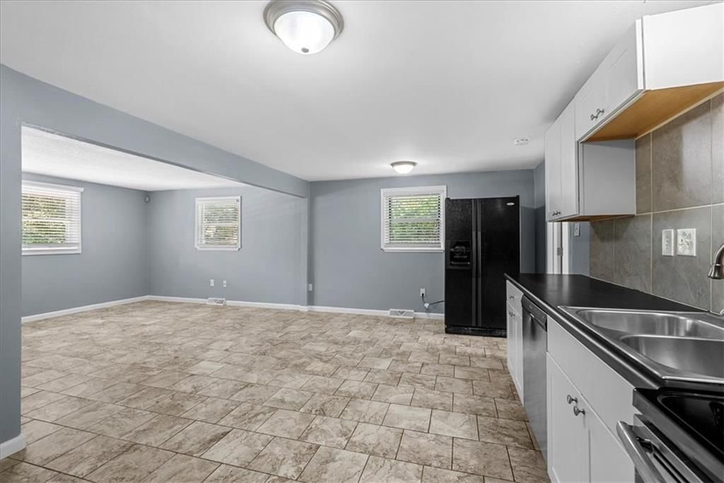 4404 Elledge Drive — photo 8