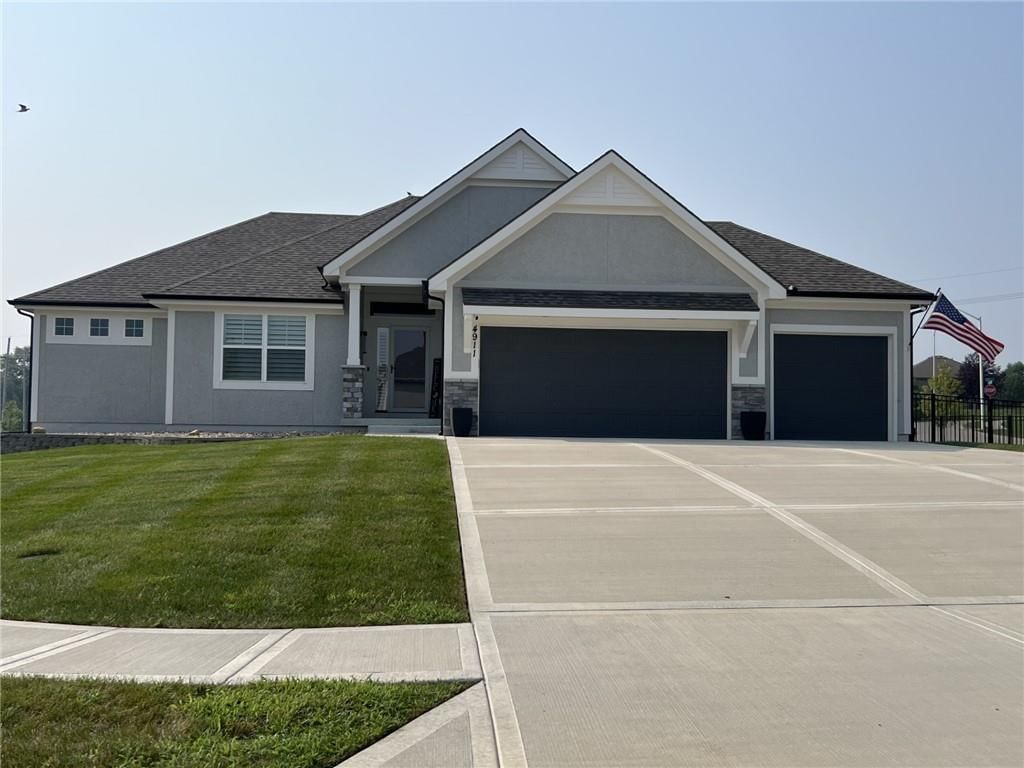 9337 N Poplar Avenue, Kansas City, MO