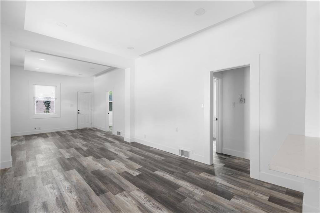 627 Sumner Avenue — photo 10