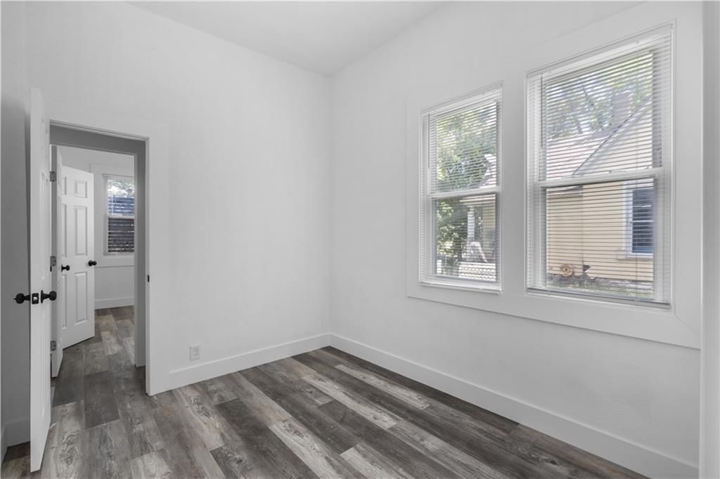 627 Sumner Avenue — photo 12