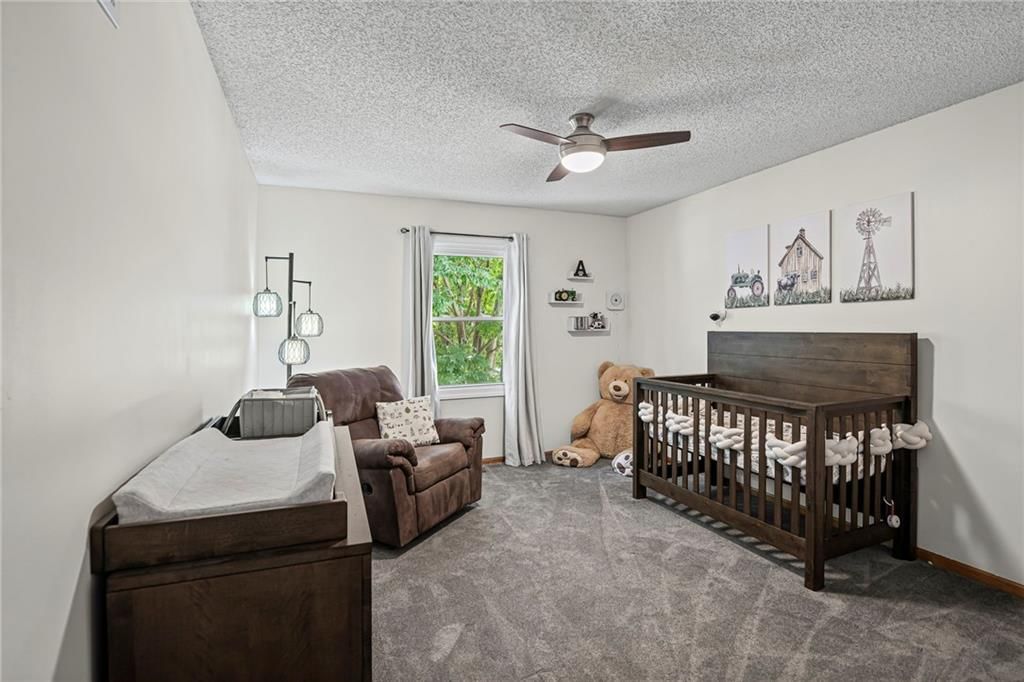 Photo 27 of 42 - 12496 S Shannan Circle