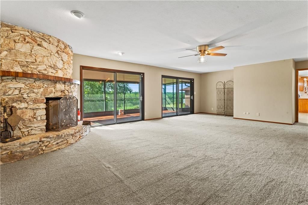 822 Dickinson Road — photo 25