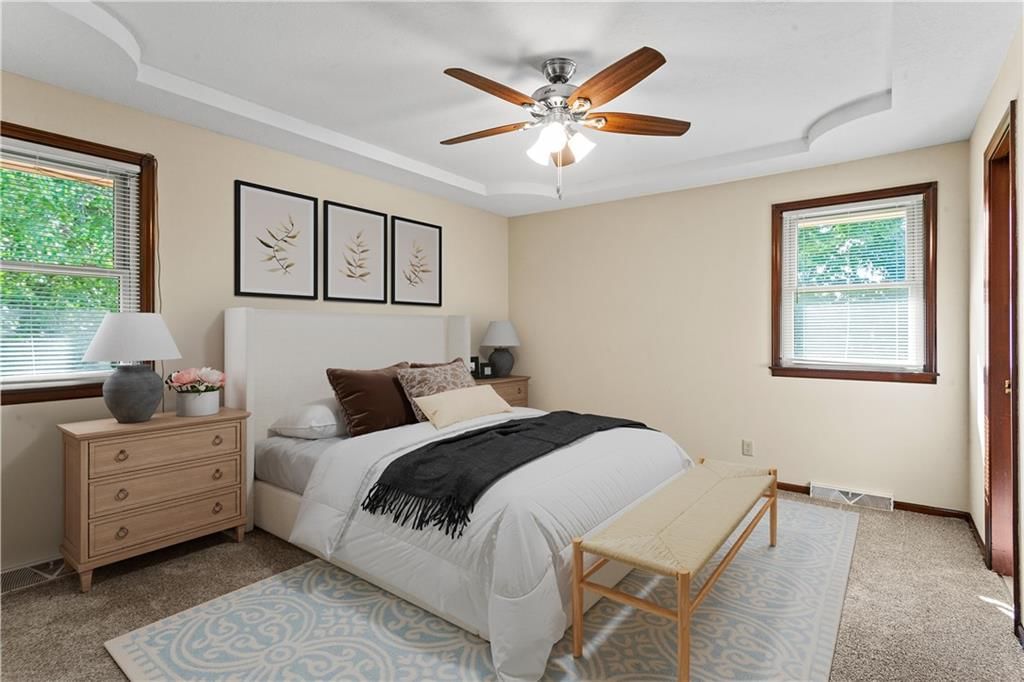 822 Dickinson Road — photo 42