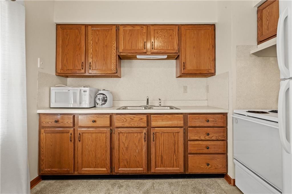 822 Dickinson Road — photo 72