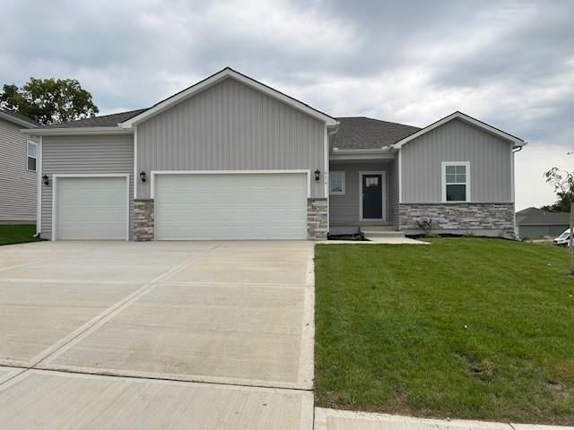 616 Izzy Way, Liberty, MO