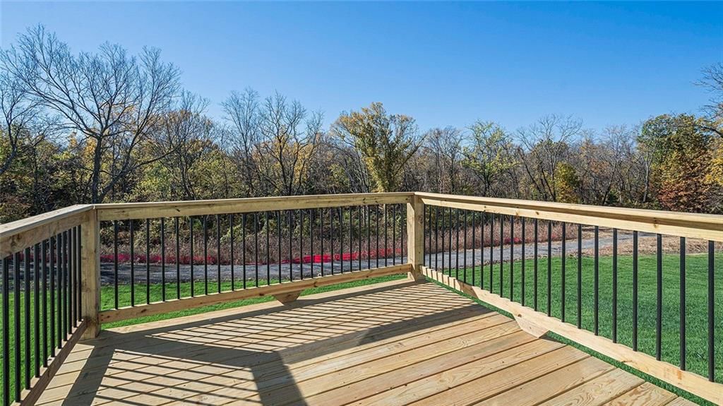 616 Izzy Way — photo 34