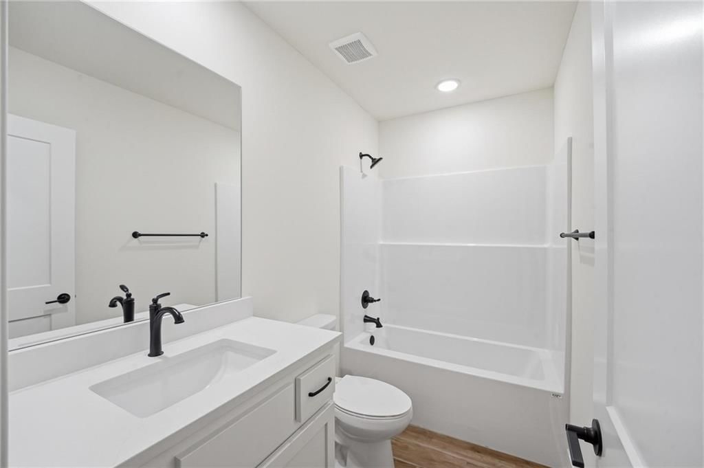 1808 Halls Creek Avenue — photo 31