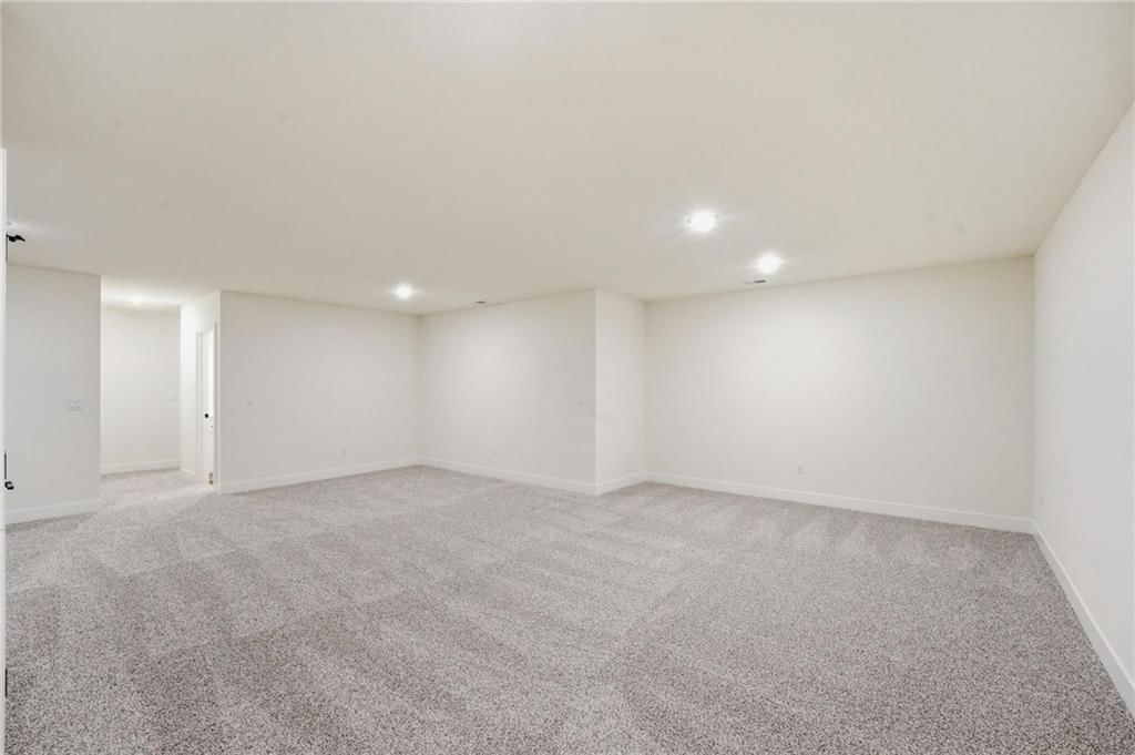 1808 Halls Creek Avenue — photo 32