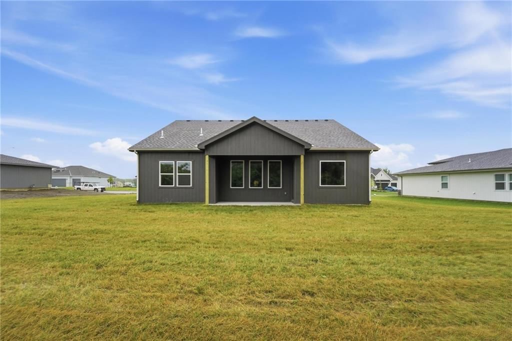 1808 Halls Creek Avenue — photo 35