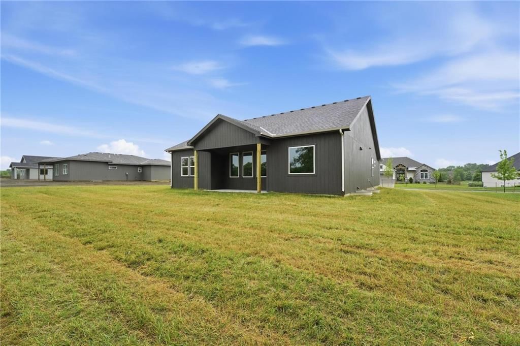 1808 Halls Creek Avenue — photo 37