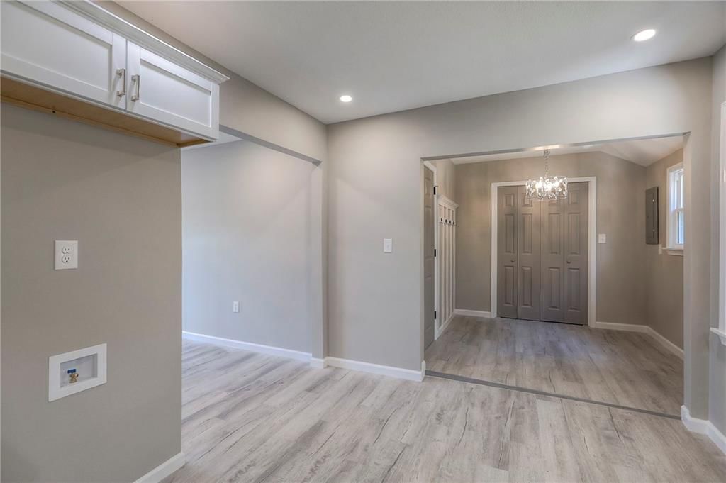 5605 Oakland Avenue — photo 10