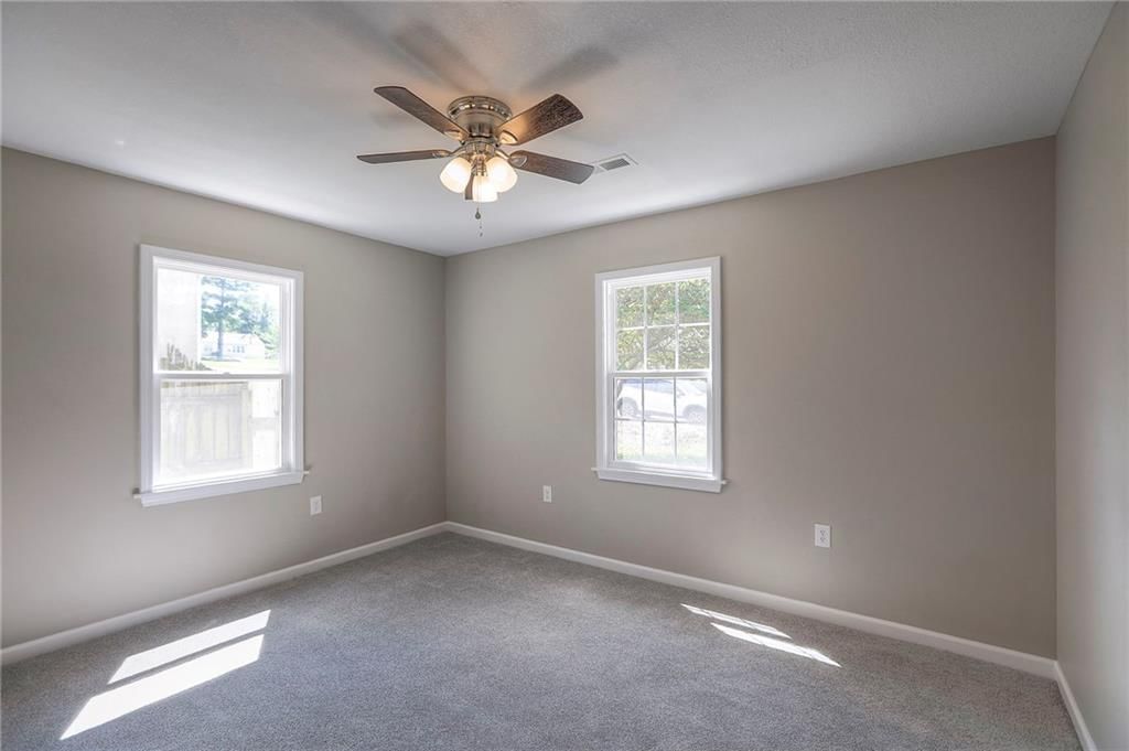 5605 Oakland Avenue — photo 12