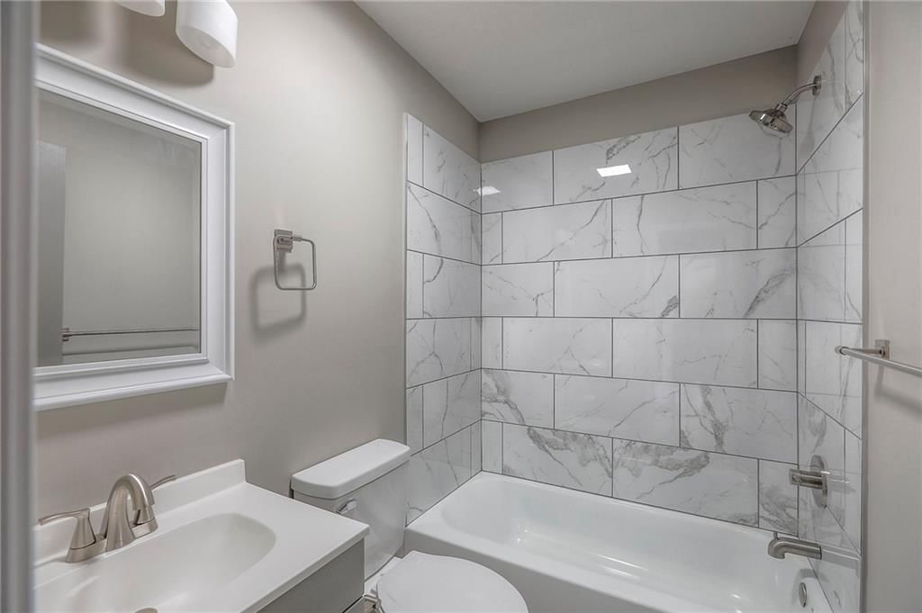 5605 Oakland Avenue — photo 15