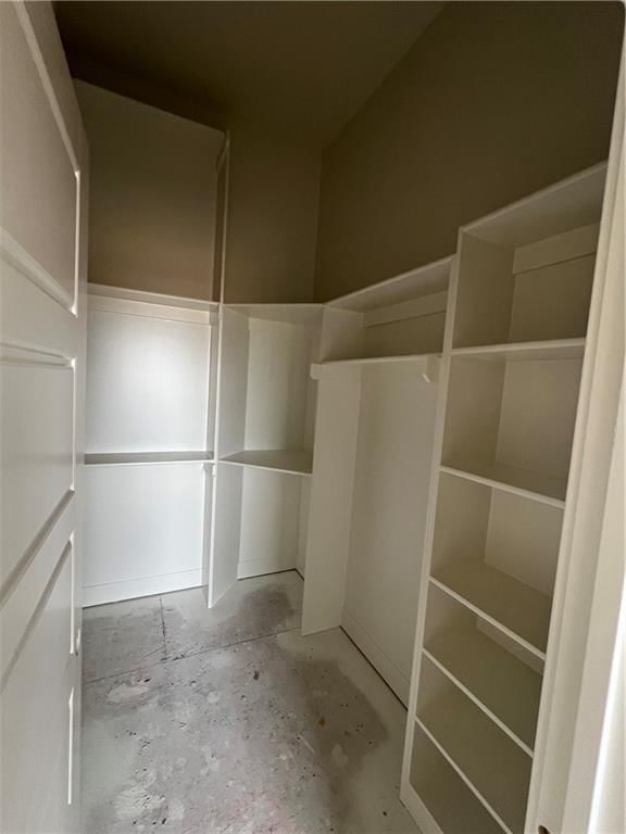 2203 W 178th Terrace — photo 8