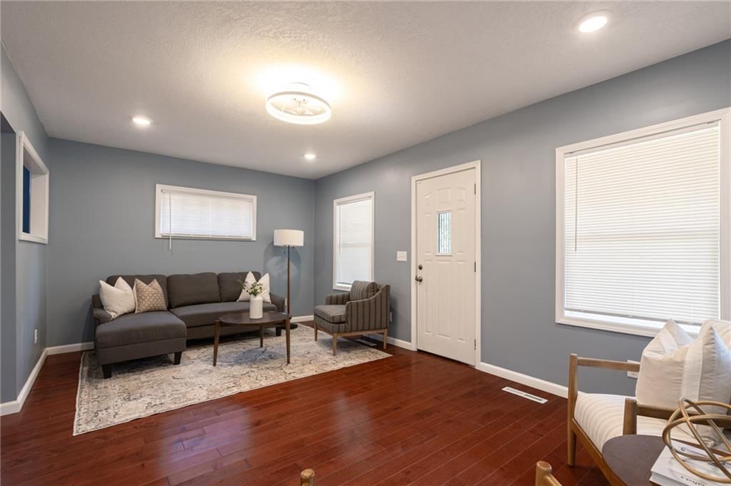 2926 Bales Avenue — photo 8