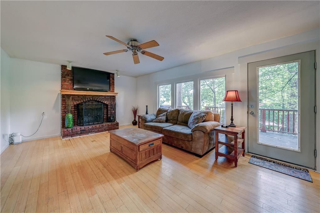 1124 S Winterbrooke Drive — photo 9