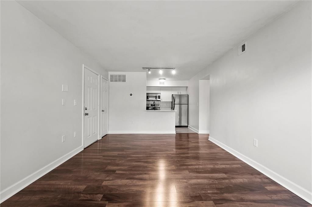 445 W 9th #103 Street — photo 7